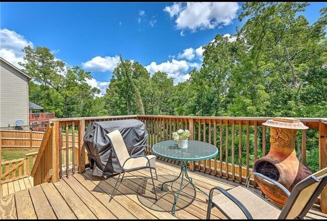 Building Photo - 43 Allendale Dr