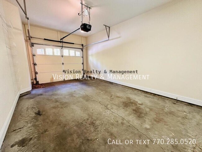 Building Photo - 1092 Glenridge Pl NE