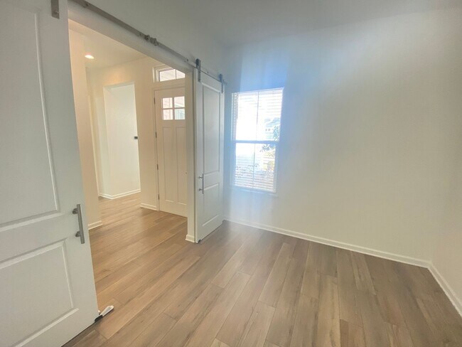 Building Photo - 6338 Trailblaze Bnd