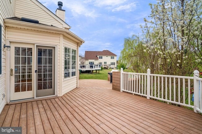 Building Photo - 43513 Lucketts Bridge Cir