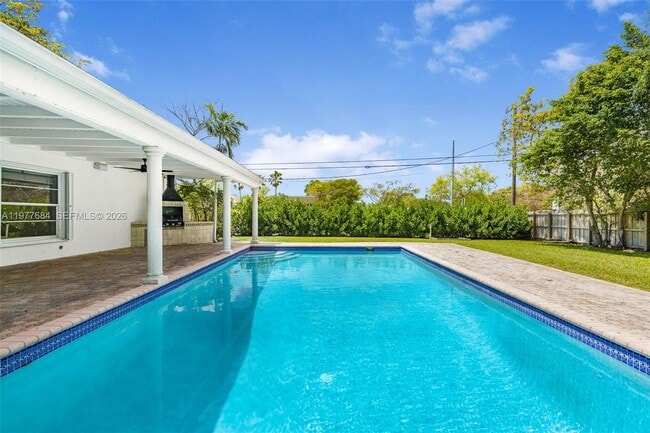 Building Photo - 7255 SW 125th St