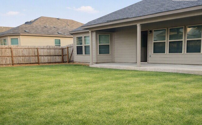 Building Photo - 1108 Riverwood