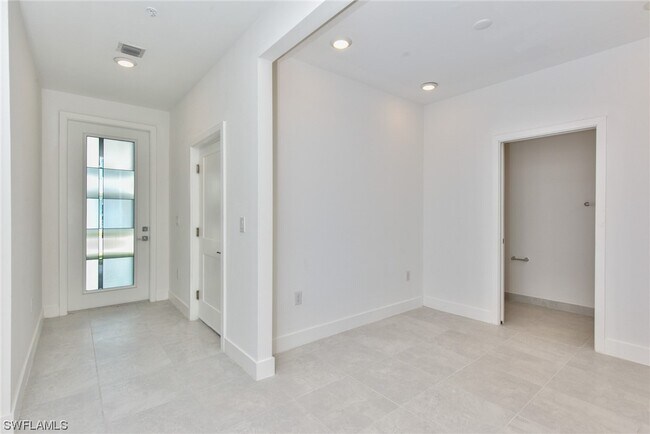 Building Photo - 26331 Coco Cay Cir