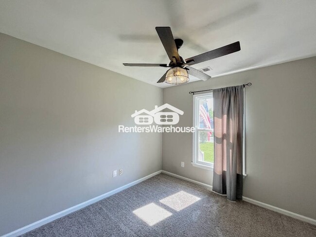 Building Photo - 2404 Haywood Ave