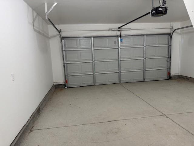 Building Photo - 16016 Switchgrass Pl