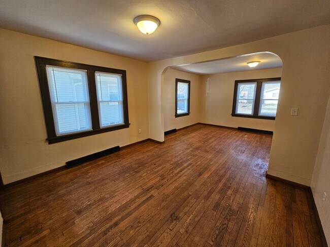 Building Photo - 3022 Hartzer St