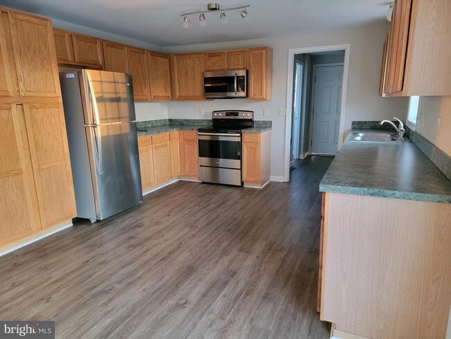 Building Photo - 19688 Mulberry Knoll Rd