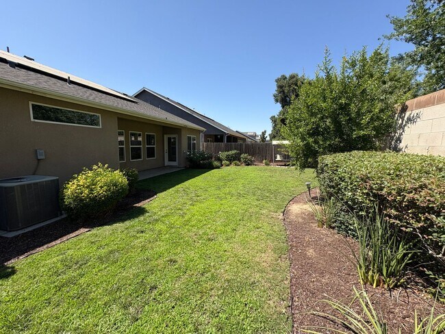 Building Photo - Lennar built home, coming soon!