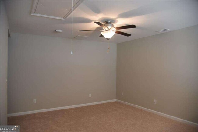 Building Photo - 2450 Laurel Gate Ln