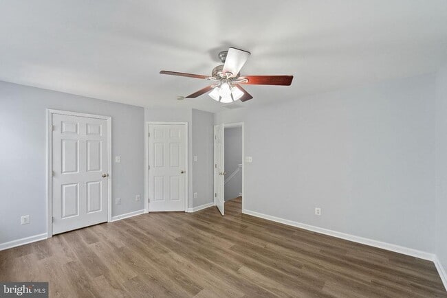Building Photo - 15743 Viewpoint Cir