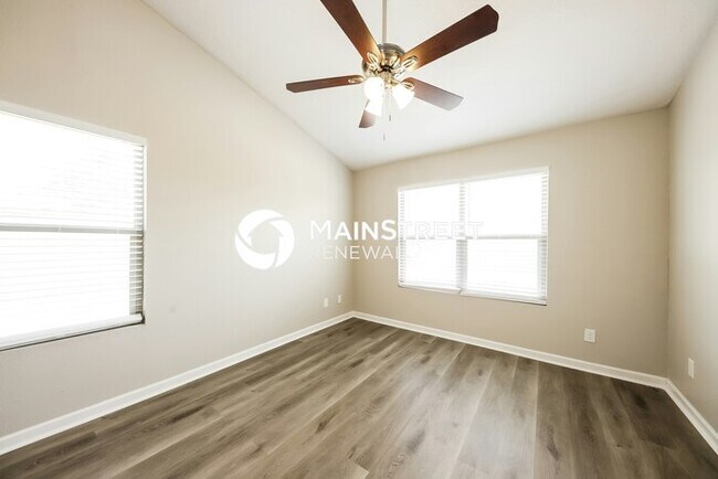 Building Photo - 3 Bedroom Pet-Friendly Home in Glendale, A...