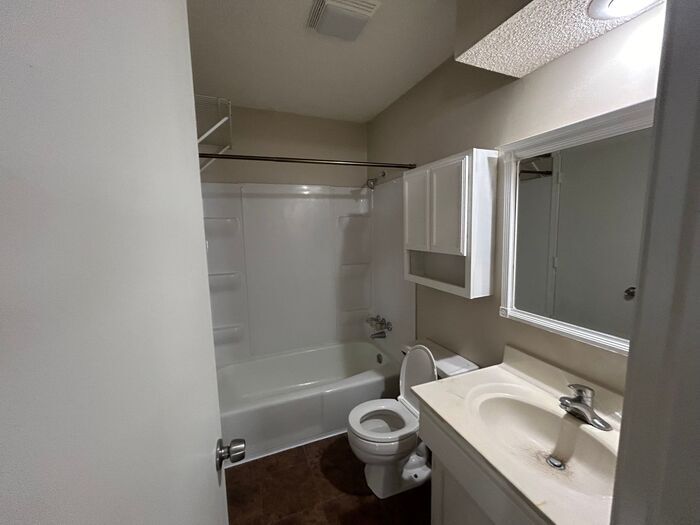 Building Photo - 11800 Caenen St