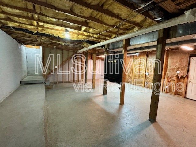 Building Photo - 302 Rushingwater Dr