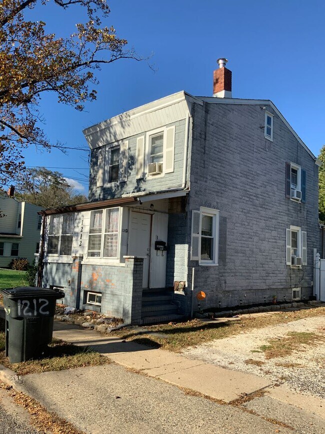 Building Photo - Move in Ready