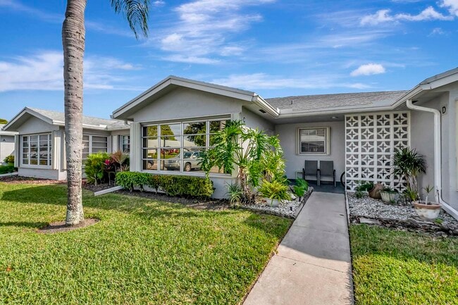 Building Photo - 14716 Canalview Dr