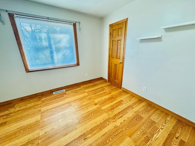 Building Photo - 3684 Falcon Way