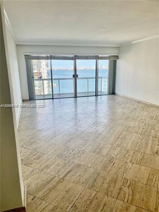 Building Photo - 2451 Brickell Ave