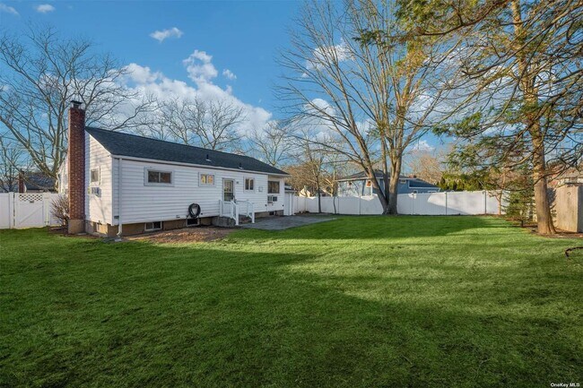 Building Photo - 22 Meadow Haven Ln