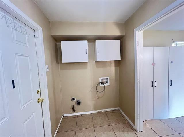 Building Photo - 1105 Spring Lake Dr