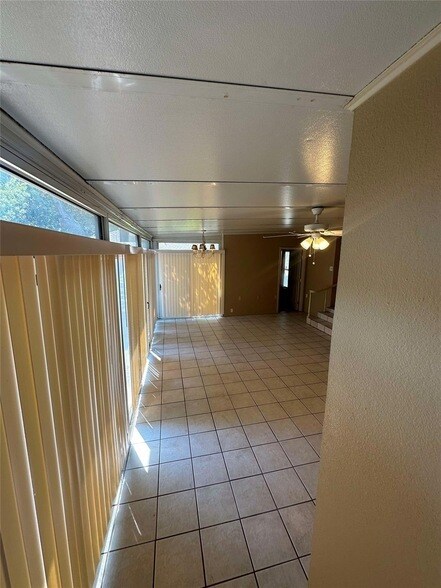 Building Photo - 2022 Wesley Dr
