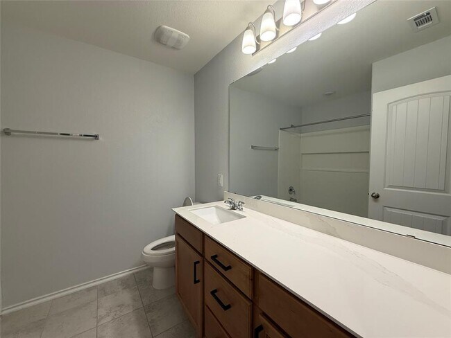 Building Photo - 216 Bougainvillea Lp