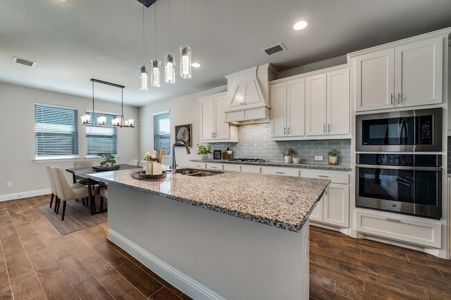 Building Photo - 16380 Moss Haven Ln