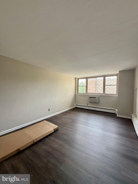 Building Photo - 1301 N Harrison St