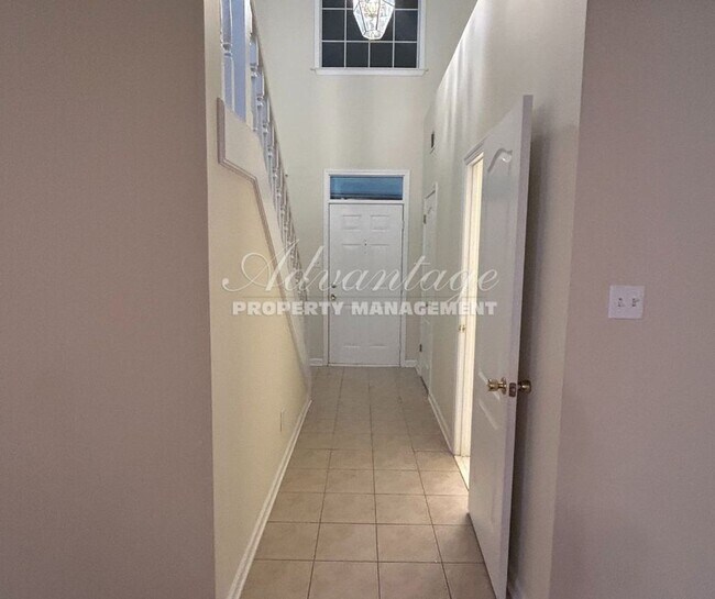 Building Photo - Newly Renovated Home | Collierville