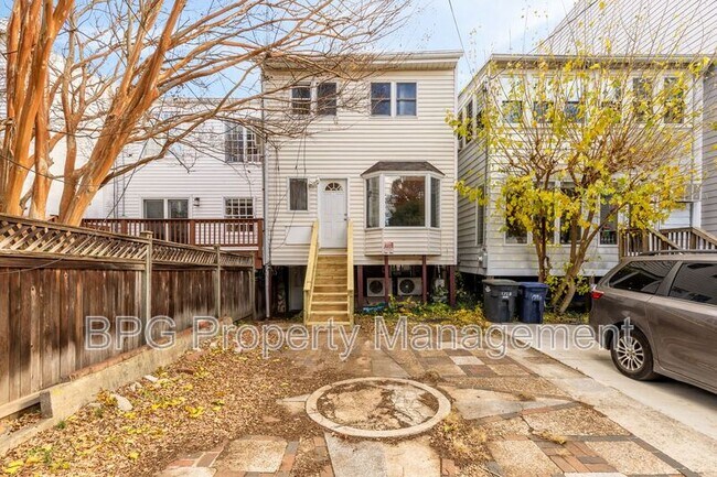 Building Photo - 1710 37th St NW