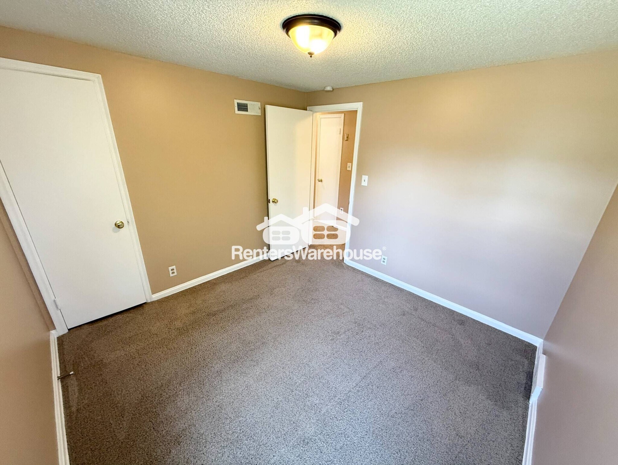 Building Photo - 5317 W 73rd St