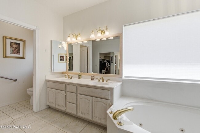 Building Photo - 5775 Goldenrod Way