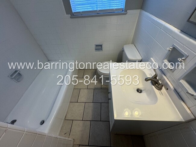 Building Photo - 1429 Freda Dr