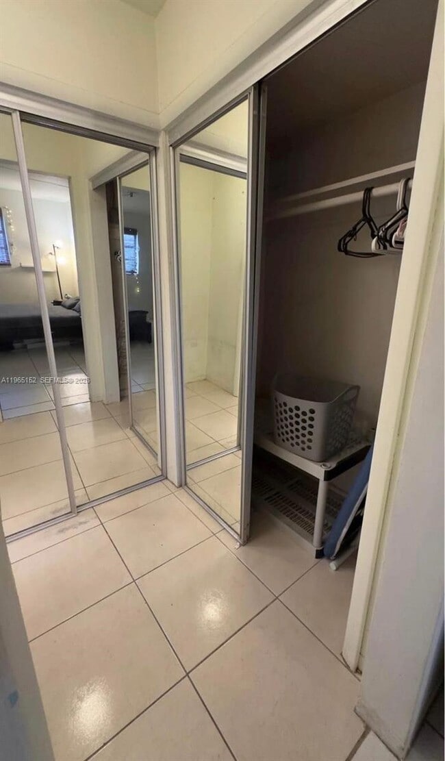 Building Photo - 1530 NE 191st St