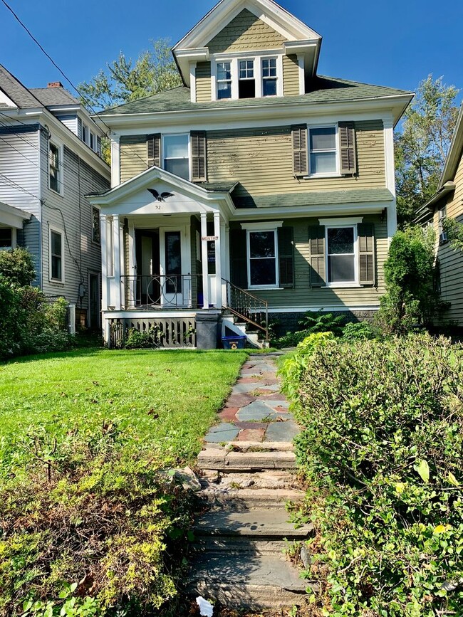 Building Photo - 922 Westcott St