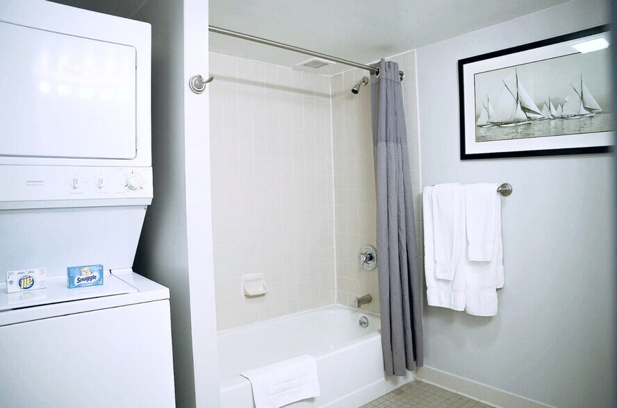 Building Photo - 127 Greyrock Pl