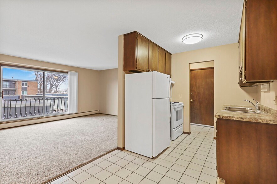 Primary Photo - Wexford Commons Apartments