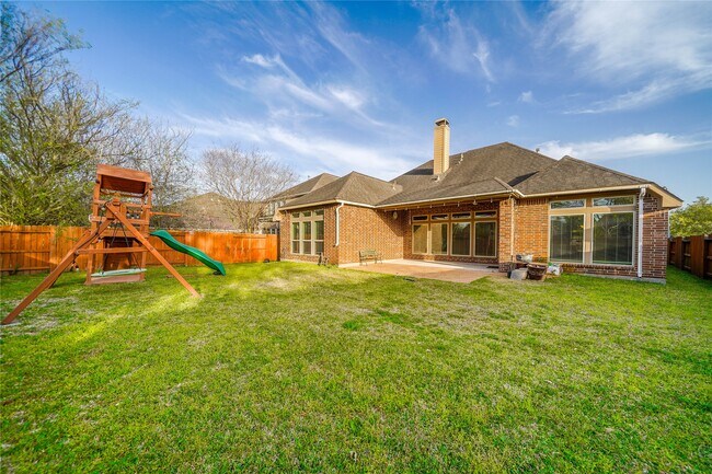 Building Photo - 13509 Silent Walk Dr