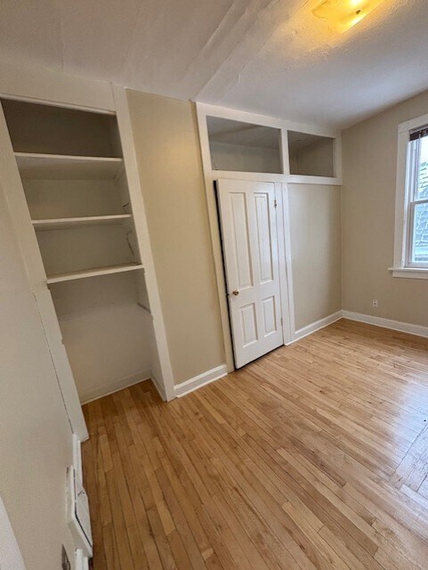 Building Photo - 1012 E Clarke St