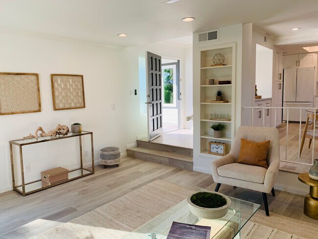 Building Photo - 26753 Avenida Las Palmas