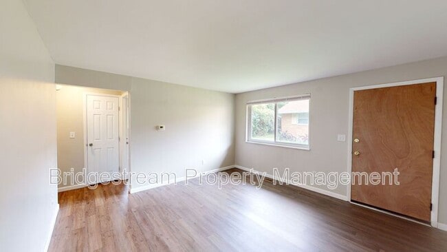 Building Photo - 4920 Leeper St