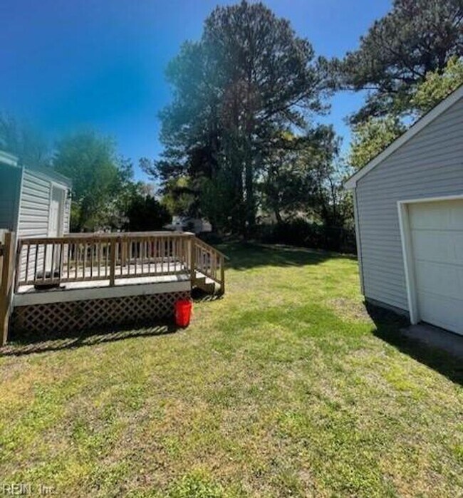 Building Photo - Charming 3 bedroom 2 bath in Manor View