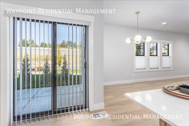 Building Photo - 1671 E Cutgrass Ln