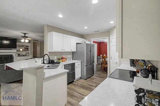 Building Photo - 402 Quail Trail