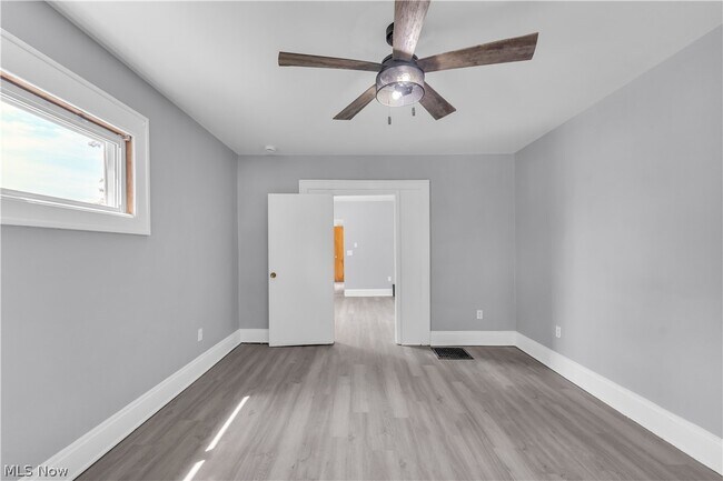 Building Photo - 508 Hammel St