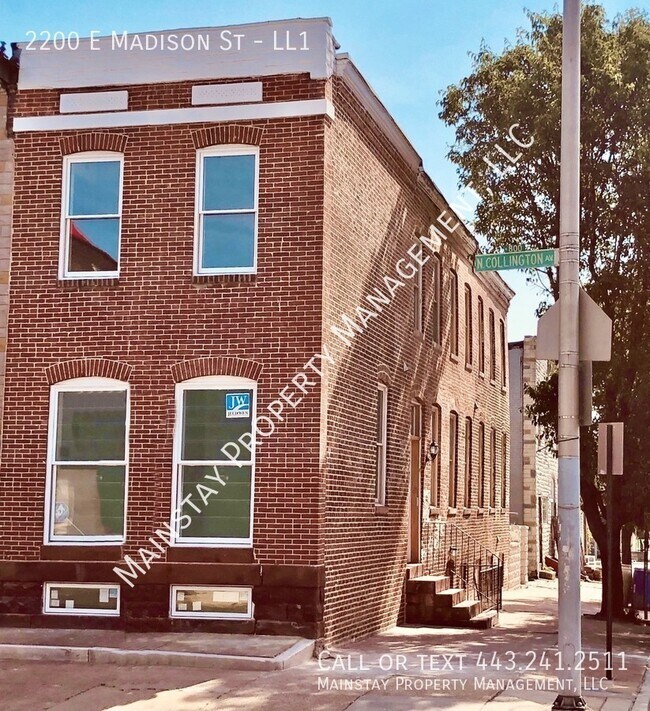 Building Photo - 2200 E Madison St