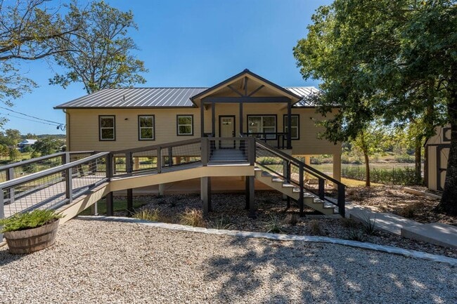 Building Photo - 1830 Flite Acres Rd