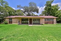 Building Photo - 1217 Glade St