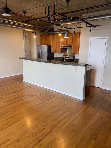 Primary Photo - 7219 Starboard Dr