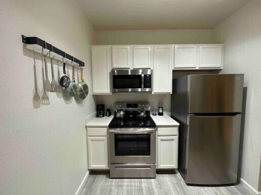Building Photo - 2255 Showers Dr