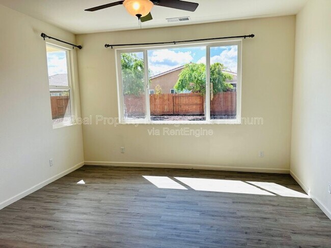 Building Photo - 7605 E Giavanna Ave